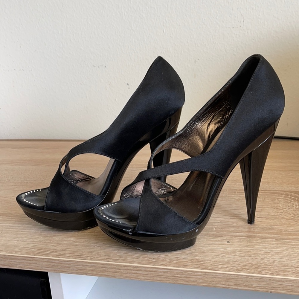 Black satin heels with rhinestones